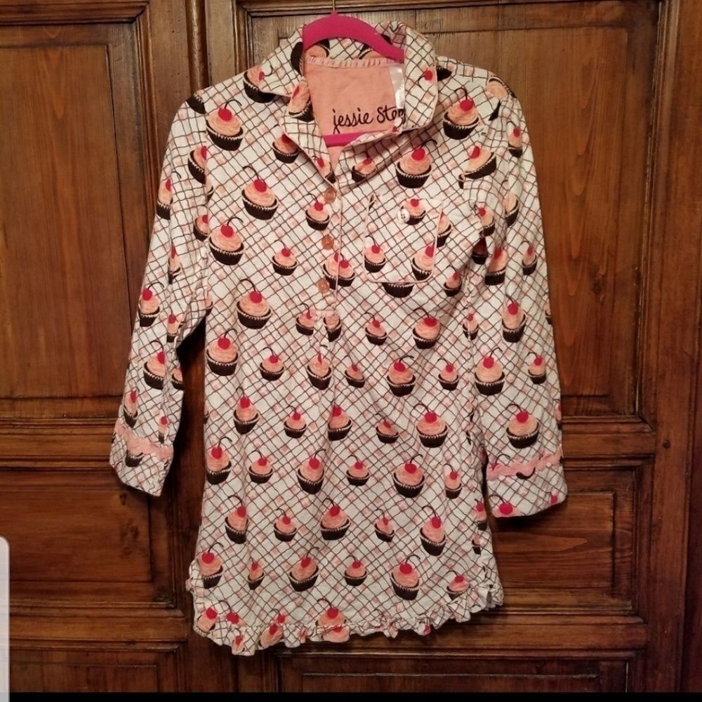Jessie Steele Pajama Night Shirt sz S Cupcakes